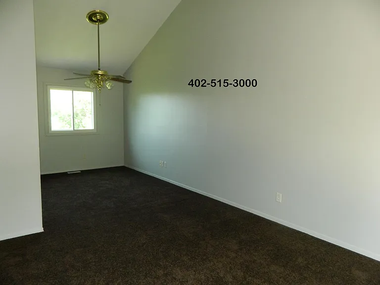5128 Edinburgh St — Photo 5