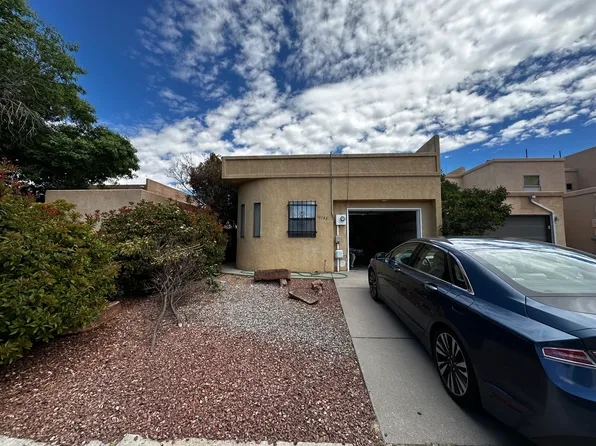 10243 Gutierrez Rd NE, Albuquerque, NM 87111