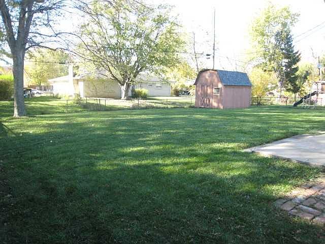 2nd image of 2606 Galaxy Ln
