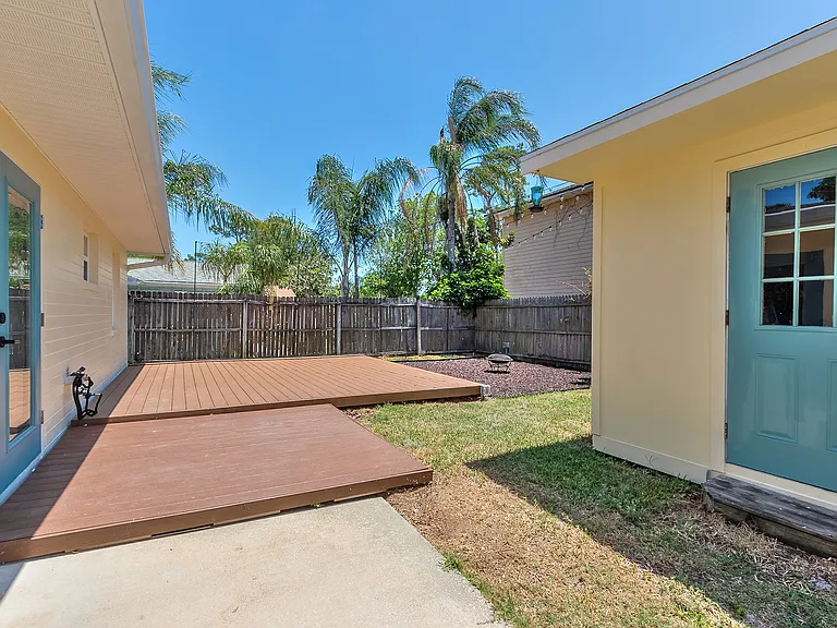 108 Magnolia Ave — Photo 15