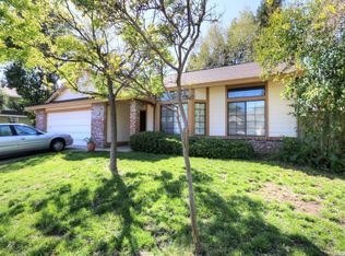 9526 Soaring Oaks Dr, Elk Grove, CA 95758