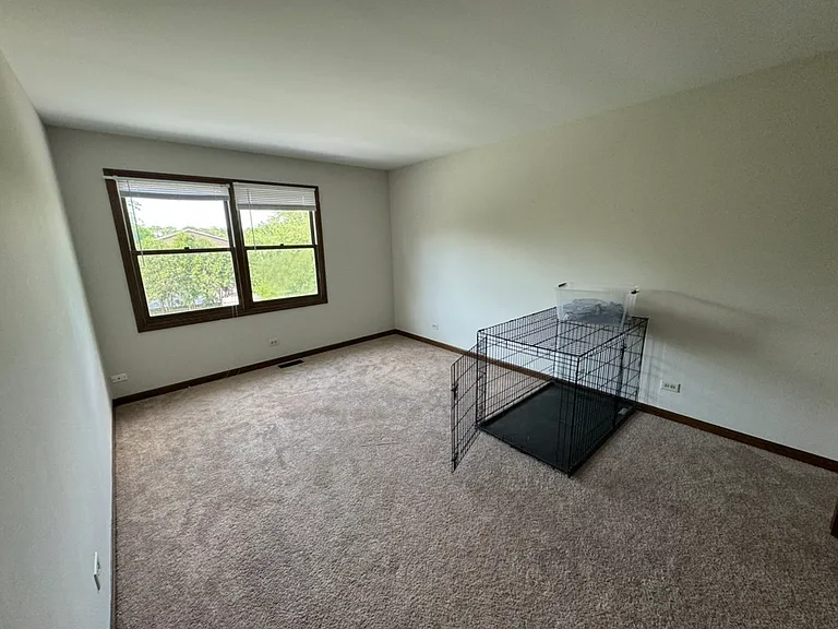 1013 E Benton Ave — Photo 11