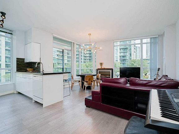 2nd image of 219 Fort York Blvd #203