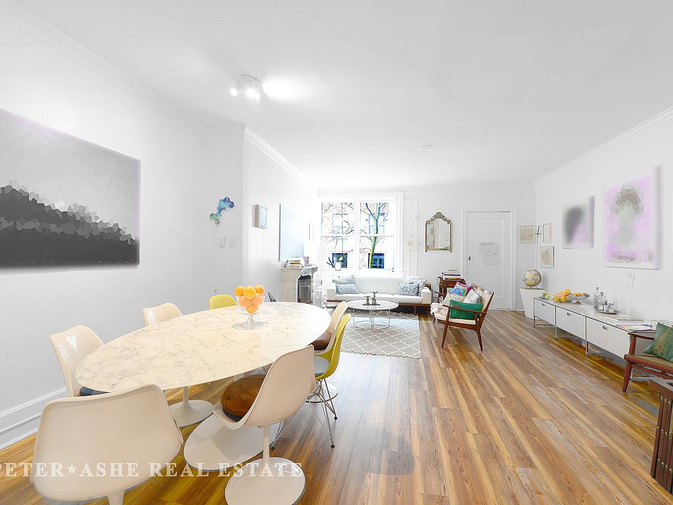 1st image of 120 E 61st St