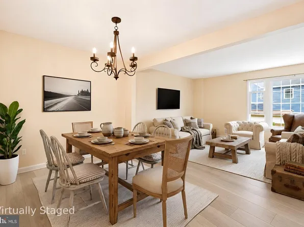 8227 McClelland Pl, Alexandria, VA 22309