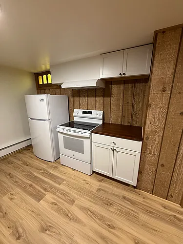 200 Ash St Photo 1