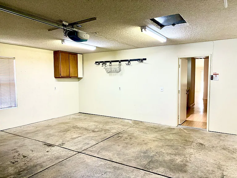 1211 Capri Way #3 — Photo 43
