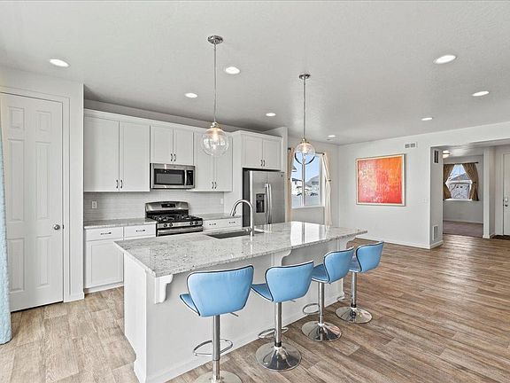 4th image of 6405 N Appaloosa Dr