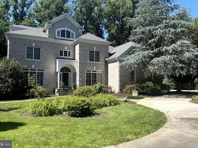 5807 Grosvenor Ln, Bethesda, MD, 20814