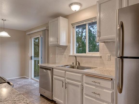 2nd image of 7507 114th St E #A