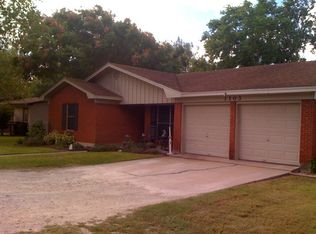 1103 N Ann St, Port Lavaca, TX 77979
