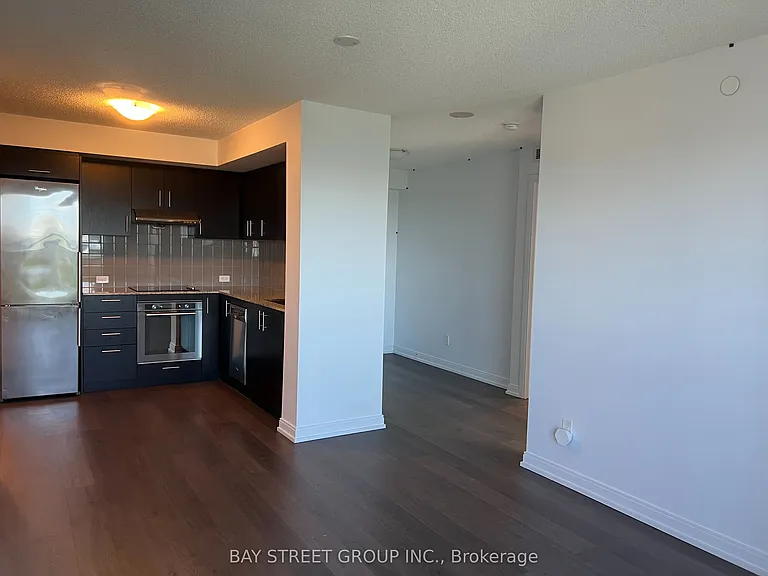 255 Village Green Sq #2805 — Photo 6