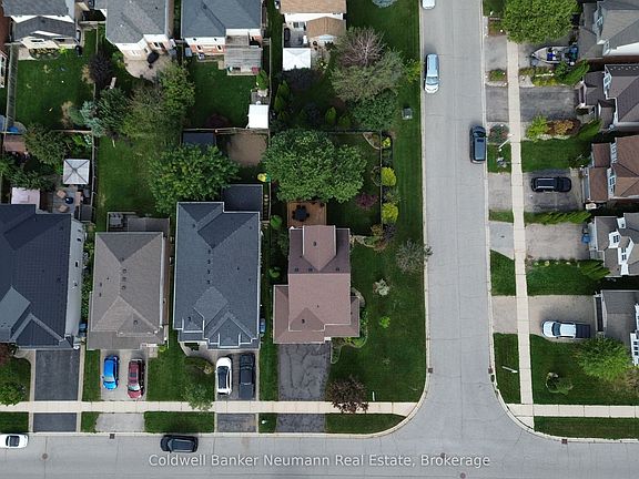 2nd image of 14 Wilton Rd