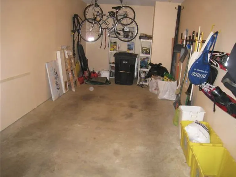 1638 S Taylor St — Photo 14