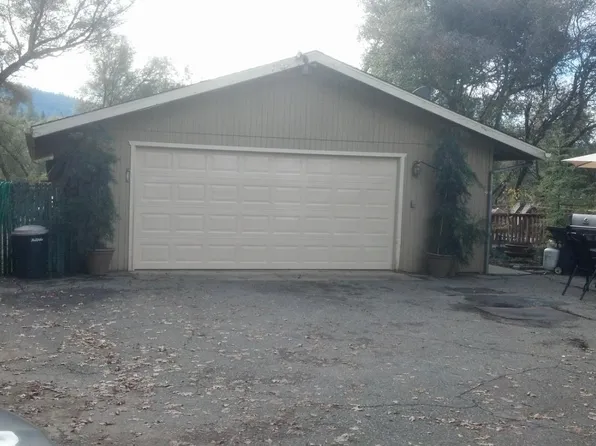 39256 John West Rd, Oakhurst, CA 93644