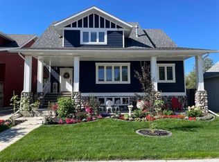 5024 E 45th St, Sylvan Lake, AB T4S1C3