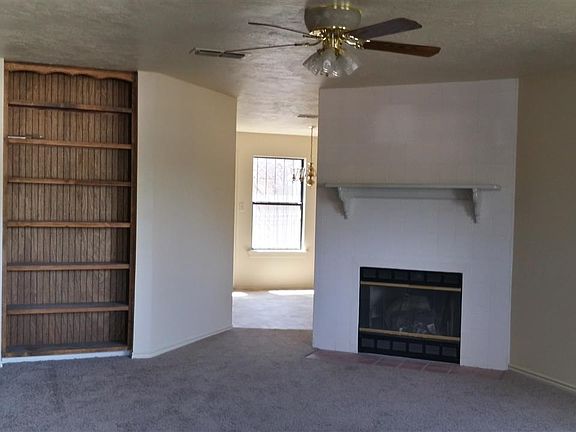 2nd image of 1002 Fern Dr