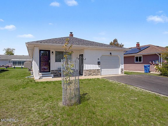 2nd image of 28 Montserrat Street