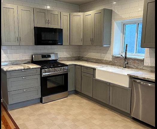 2nd image of 2715 E Somerset St #1