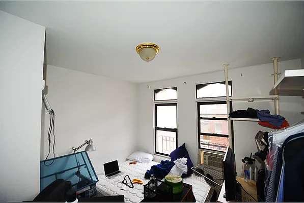 Rented by Mdrn Residential | media 14