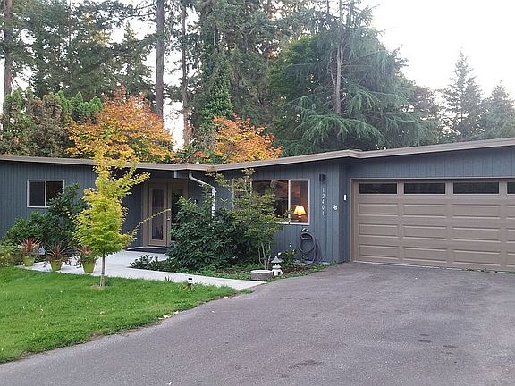 2nd image of 12401 Beverly Ct SW