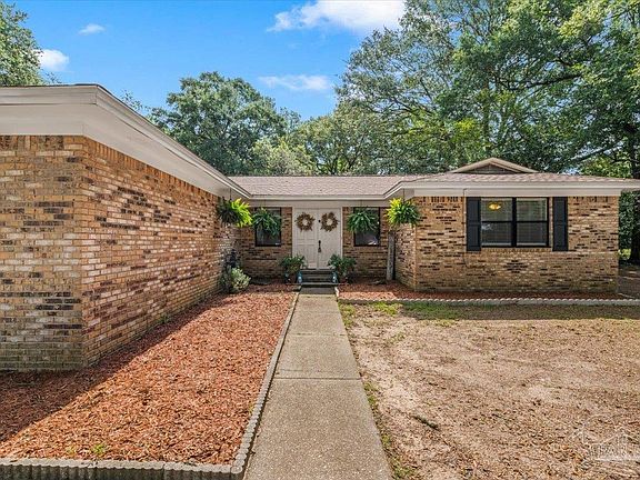 2nd image of 6020 Oakwood Dr