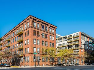 1510 W Addison St #727, Chicago, IL 60613