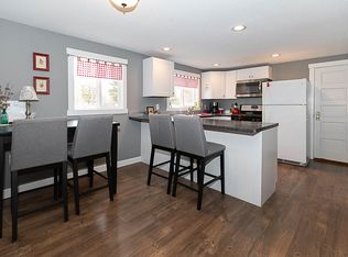 240 E Carpenter St, Charlevoix, MI 49720
