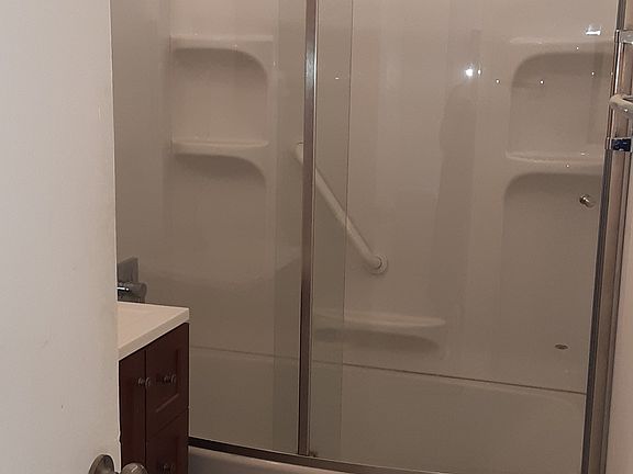4th image of 3338 W Brady Ave