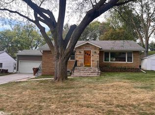 713 E Circle Rd, Denison, IA 51442