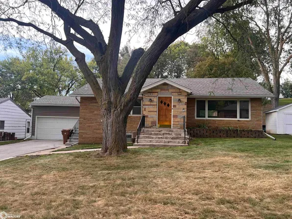 713 E Circle Rd, Denison, IA 51442