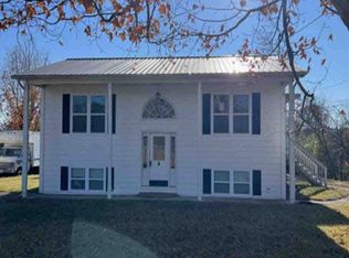 634 Oak Grove Rd, Madisonville, TN 37354
