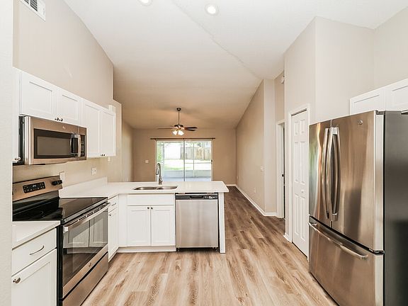 5th image of 416 Sangria Dr