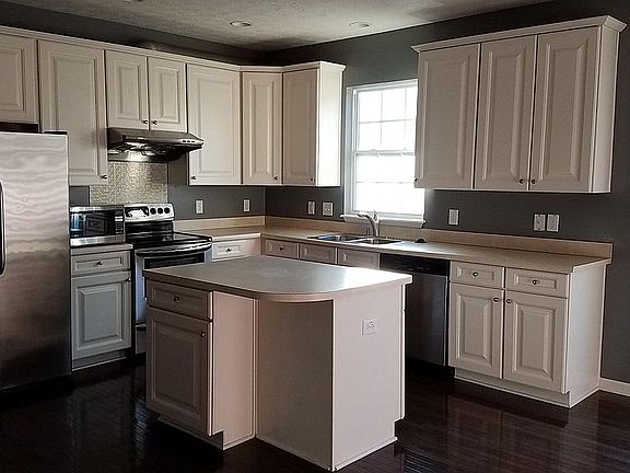 4th image of 8260 Jo Ellen Dr