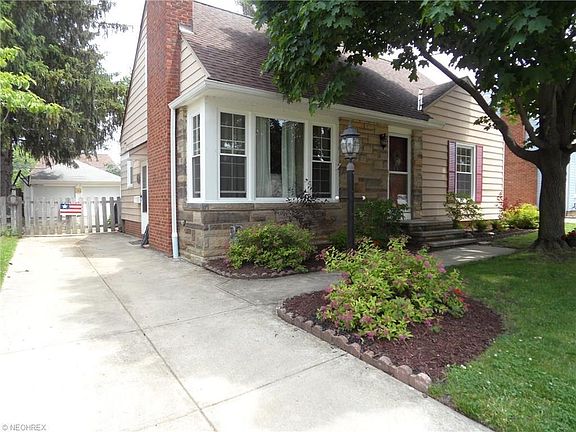 2nd image of 16124 Bardbury Ave