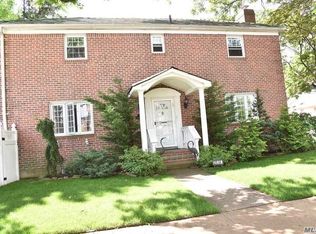 21104 85th Ave, Hollis Hills, NY 11427
