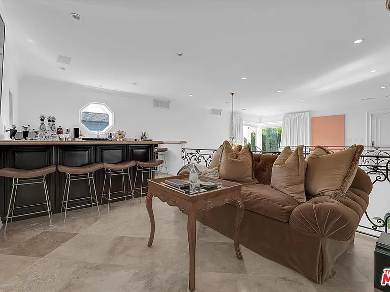 1300 Summitridge Dr — Photo 35