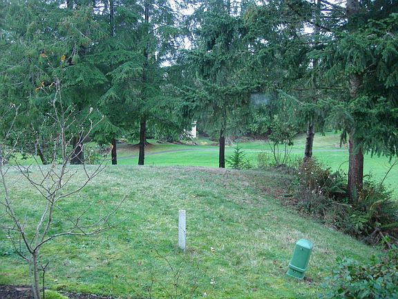 2nd image of 100 Highland Greens Dr #3