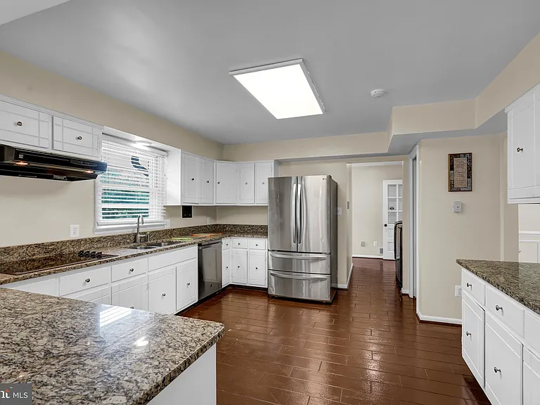 13019 Canova Dr — Photo 16
