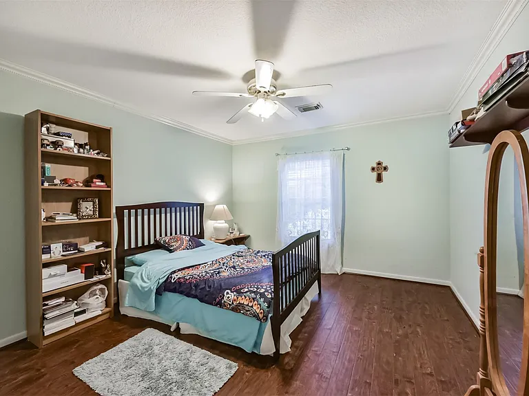1306 N Gabriel River Cir — Photo 33