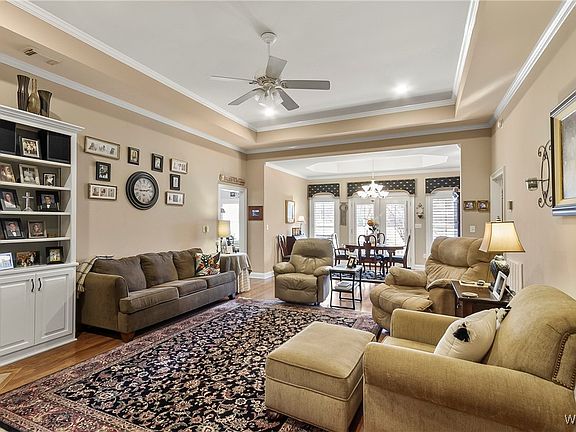 4th image of 1405 Plantation Ln