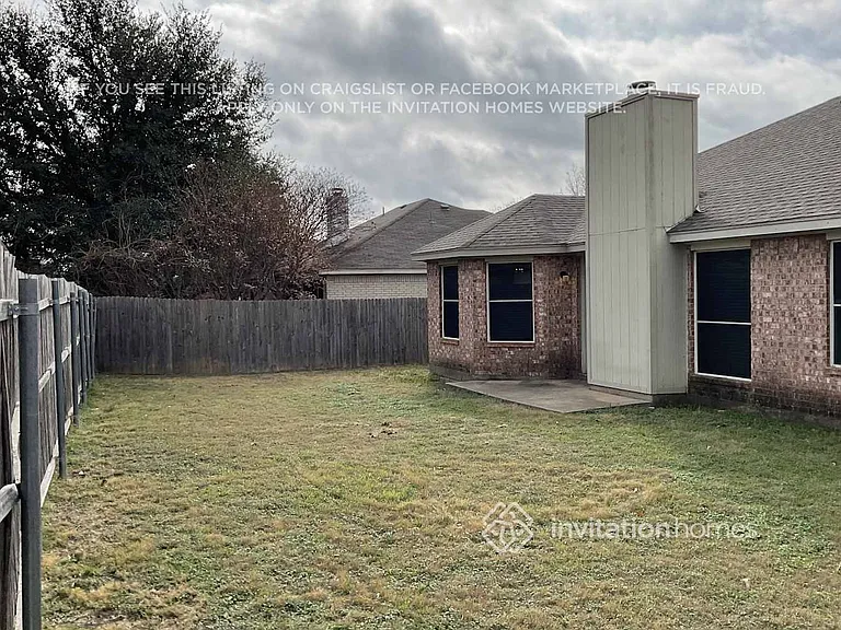 944 Carlin Ln — Photo 15