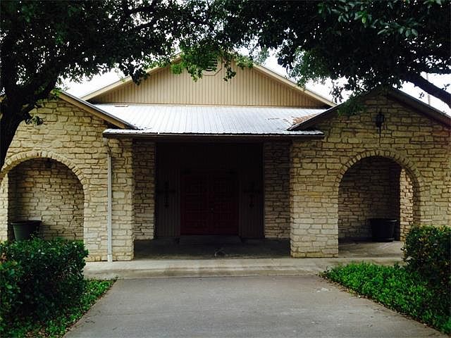 1st image of 2102 Rawhide Dr