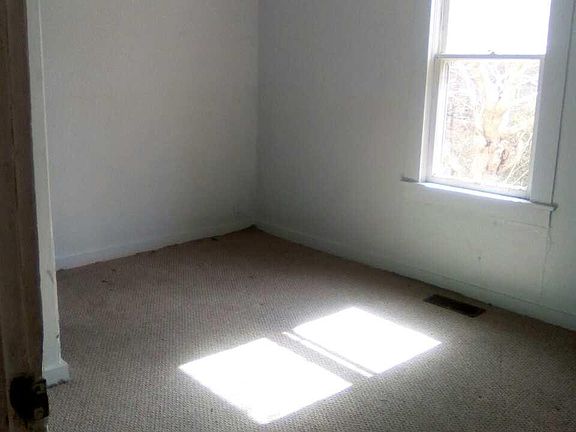 5th image of 1207 Grand Ave