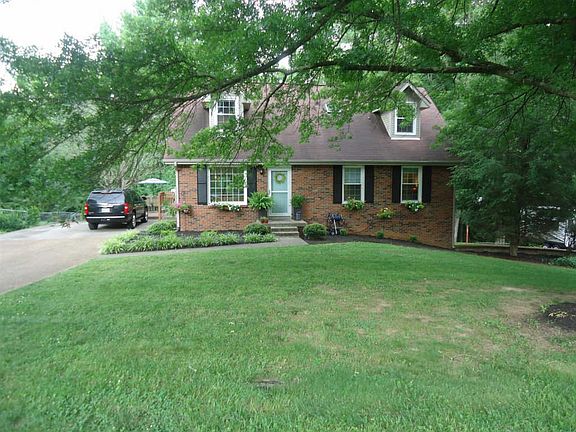 2nd image of 1855 Patricia Dr