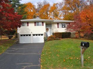 29 Minkel Rd, Ossining, NY 10562