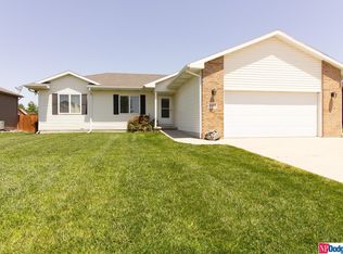 14320 Bailie St, Waverly, NE 68462