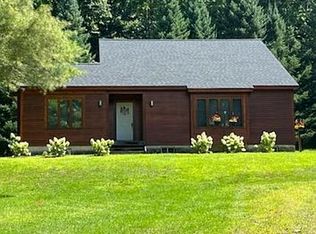 62 Ayer Rd, Saint George, VT 05495