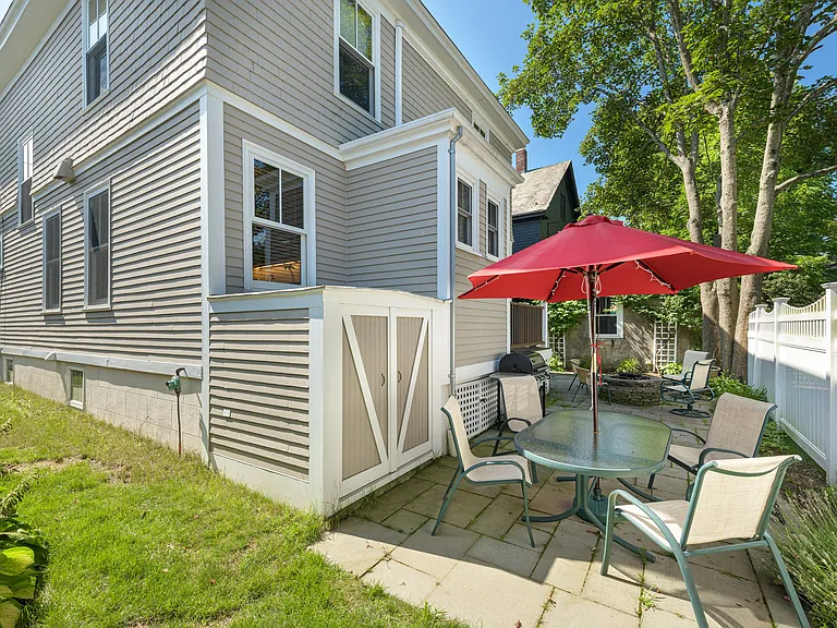 8 Bush St — Photo 38