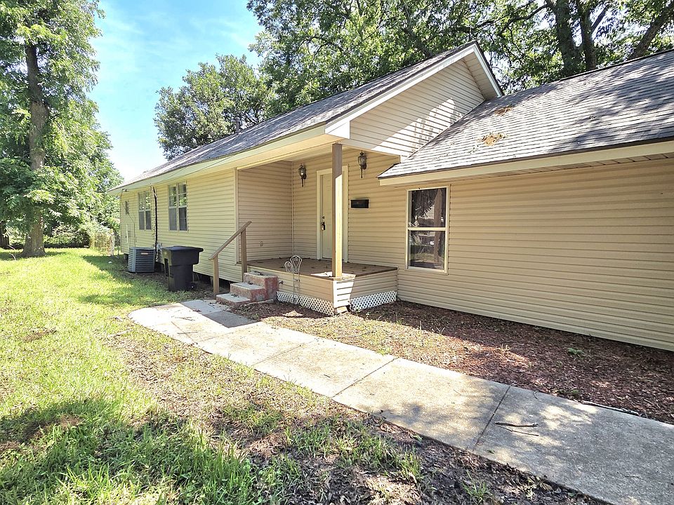 1st image of 2125 Avenue A